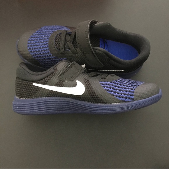NWB Nike Revolution Black Blue toddler Sneaker 10C - Picture 12 of 14